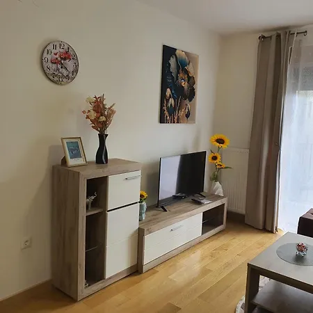 アパート Family Lux Raj Vrnjačka Banja