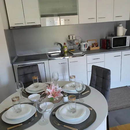 アパート Family Lux Raj *