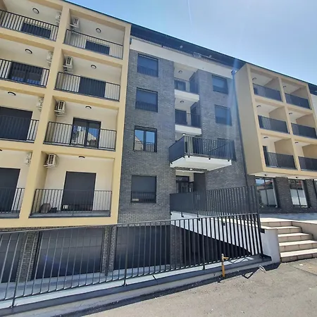 Family Lux Raj アパート Vrnjačka Banja