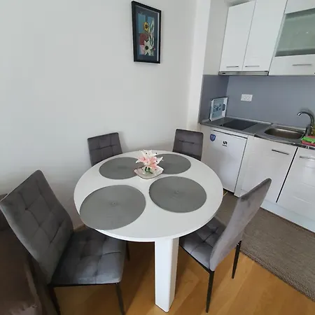 Daire Family Lux Raj Vrnjačka Banja