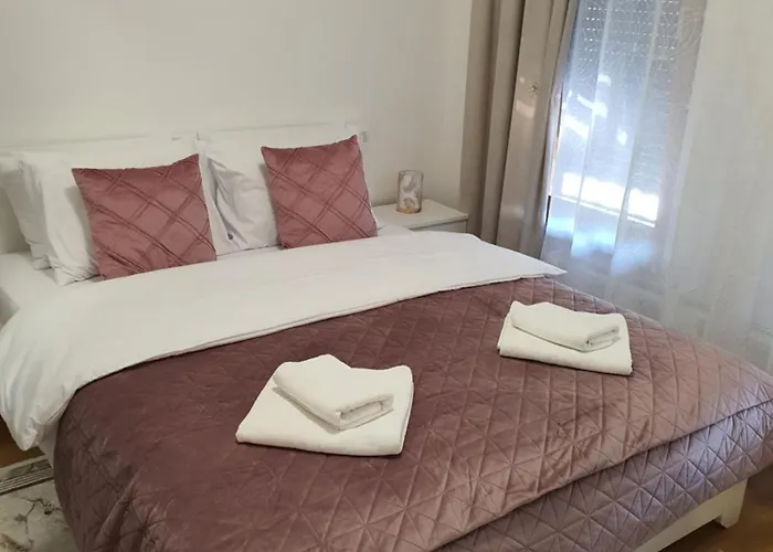 Family Lux Raj Апартаменты *